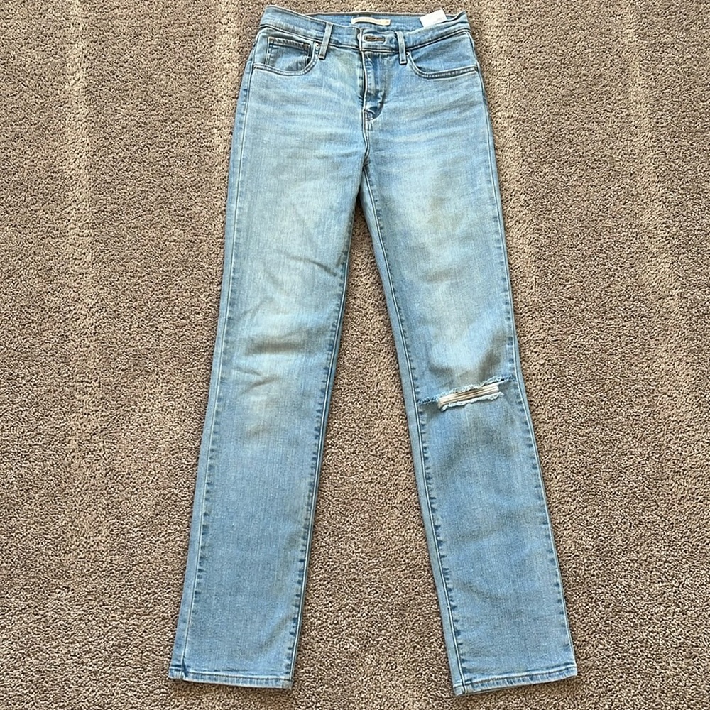 Levi 724 High Rise Straight Jeans W26